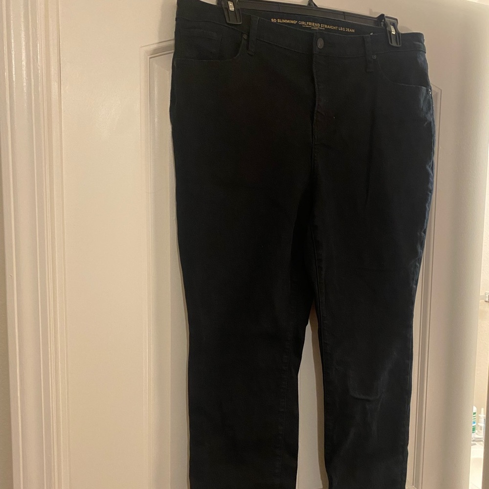 Chico’s Size 16 Short (16S) So Slimming Girlfriend Straight Leg Black Jeans